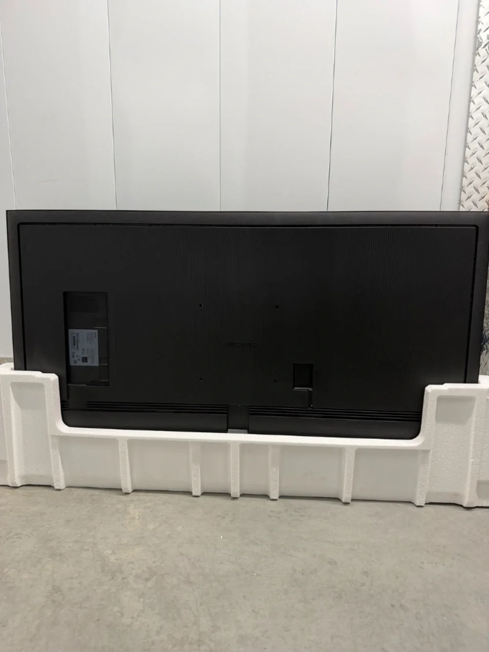 Television - Picture 6 of 7
